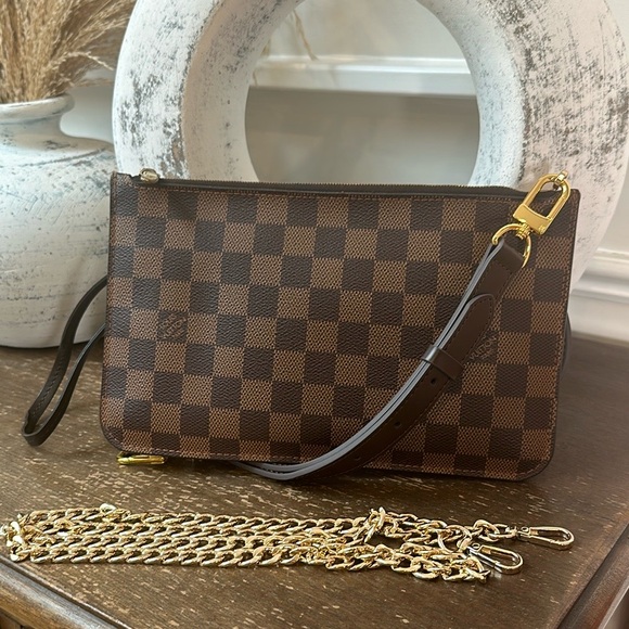 Louis Vuitton Handbags - Louis Vuitton Neverfull converted Pouchette